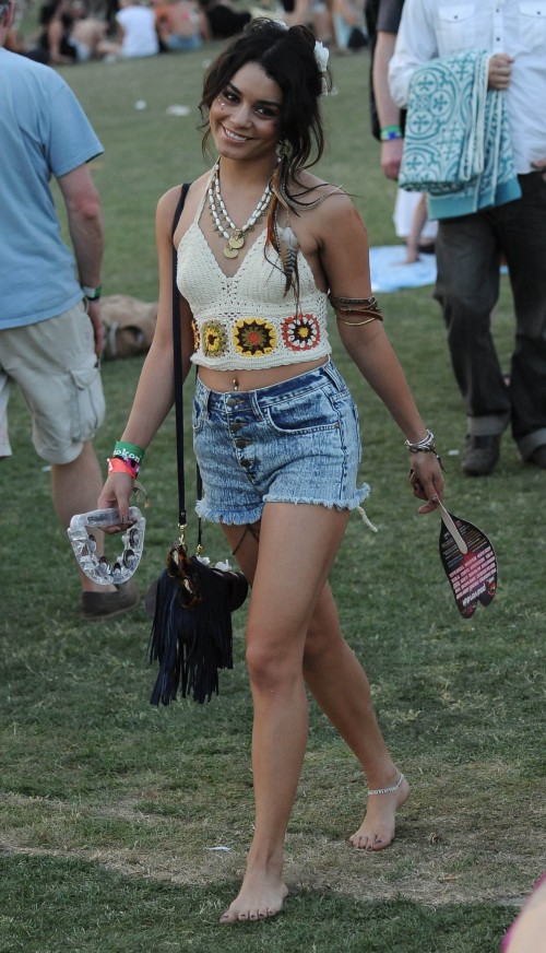 Vanessa Hudgens embraces the true Coachella spirit as she dances around with her friends on her way 